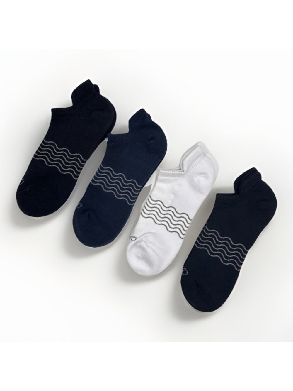 Quince Men's Organic Cotton Ankle Socks 4-Pack in Black/Navy/White Size XS/S 5-8
